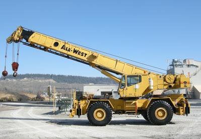 40-ton-rough-terrain-crane-rental